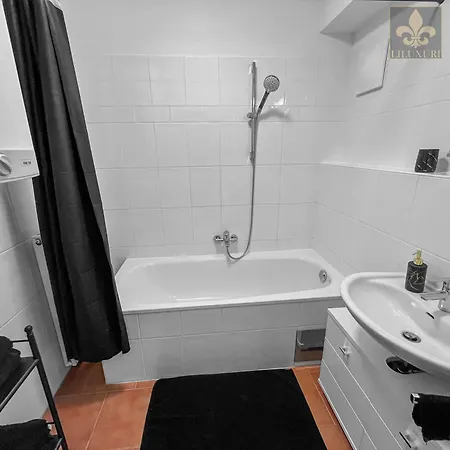 In Uni - & Lkh Naehe * Graz